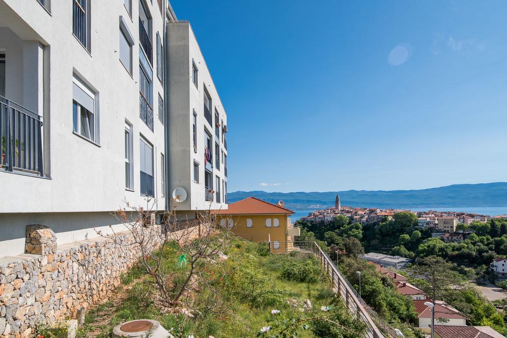 Apartman Leona Apartment Vrbnik Exterior photo